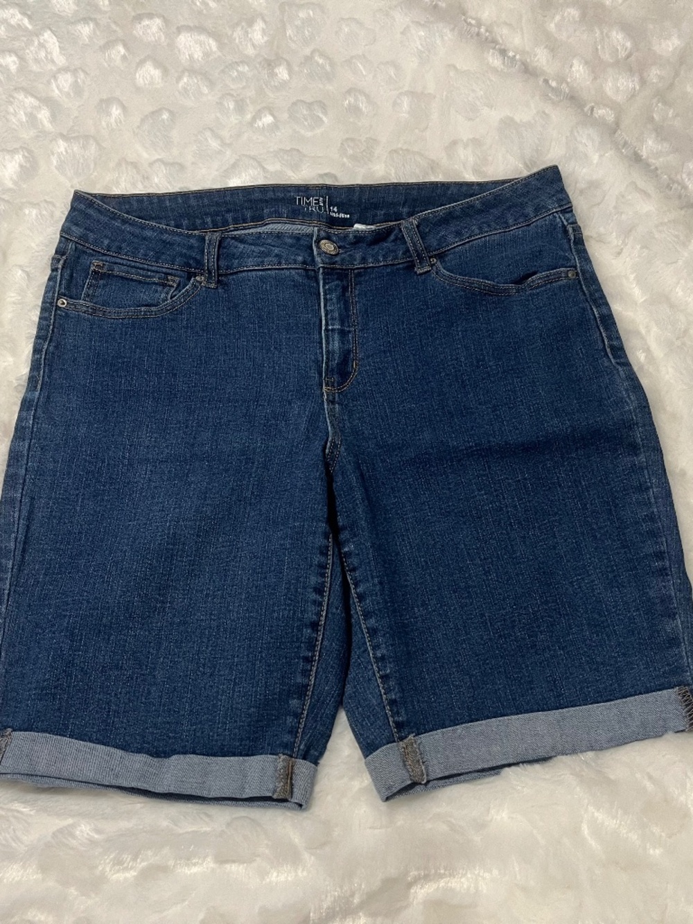 Time and Tru Jean Short, Mid-Rise Sise 14